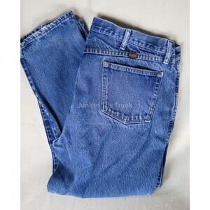 Rustler Size 42 X 30